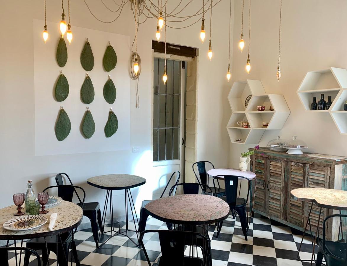 Habitare Lecce & Salento Bed & Breakfast Exterior photo